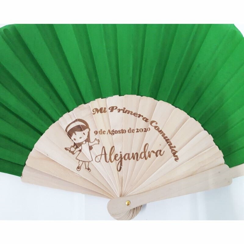 Abanico de madera con telas de colores grabado (1)