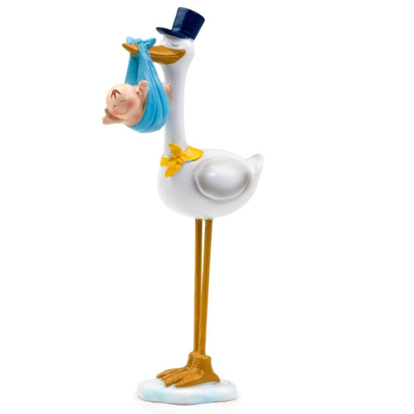 Figura de pastel de cigüeña con bebé y gorro azul