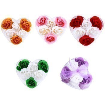 Flores de jabón en estuche de corazón