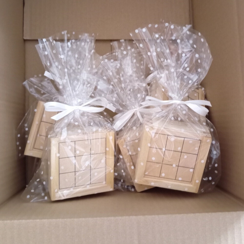 Juego 3 en raya en caja madera, detalle de boda comunión y bautizo infantil (4)