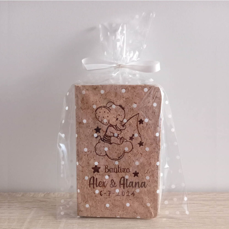 Libreta de corcho natural personalizable de bautizo (7)