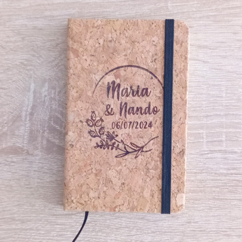 Libreta de corcho natural personalizable de bautizo (6)