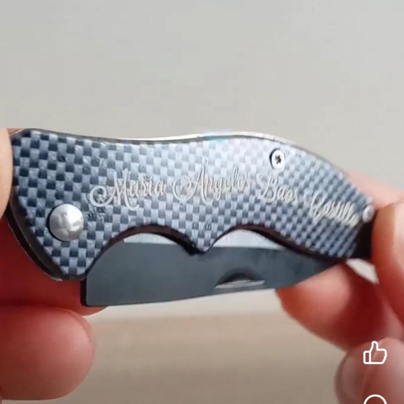 Navaja metálica en color negro detalle para hombre, boda, comunión y bautizo (3)