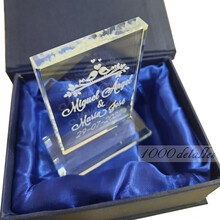 Peana pequeña de cristal personalizada