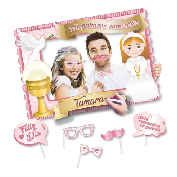 Photocall de comunión rosa con accesorios