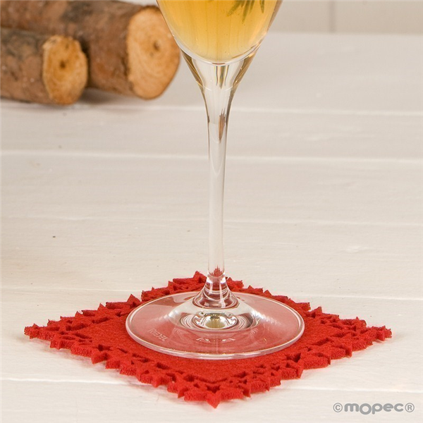 Posavasos de fieltro rojo con estrellas