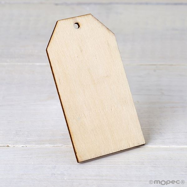 Tarjeta de madera con agujero